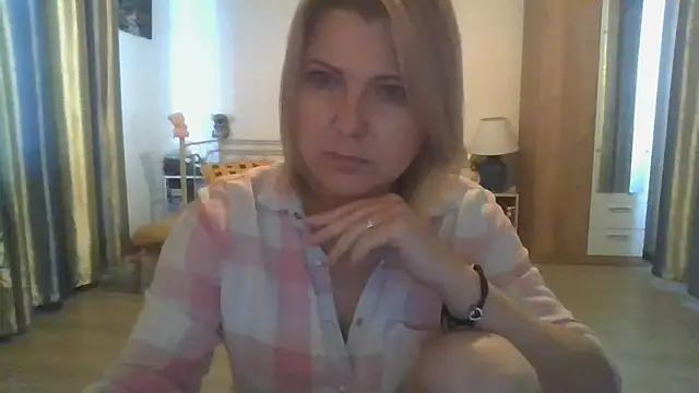 ElenaLove888 라이브 XXX 채팅