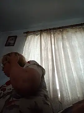 Elena_Beautiful784: онлайн-секс-чат