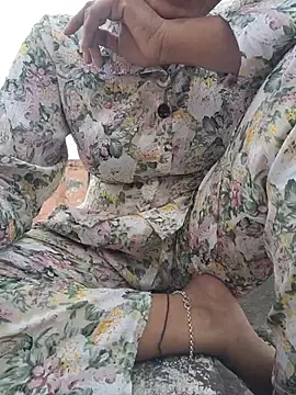NOMI_li Chat XXX in diretta