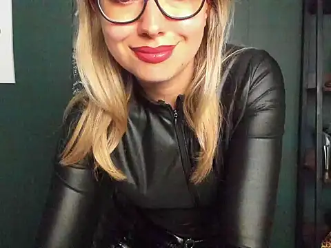 loveHeidi's Live XXX Chat