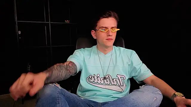 FelixStarkk live XXX chat