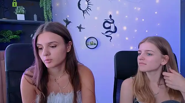 lisa_dark_'s Live XXX Chat
