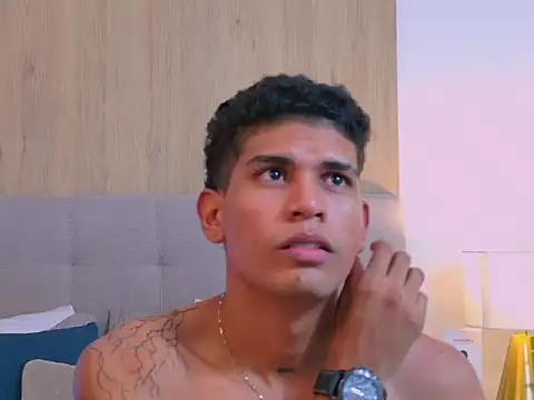 Chat XXX ao vivo de RoseAndDominic