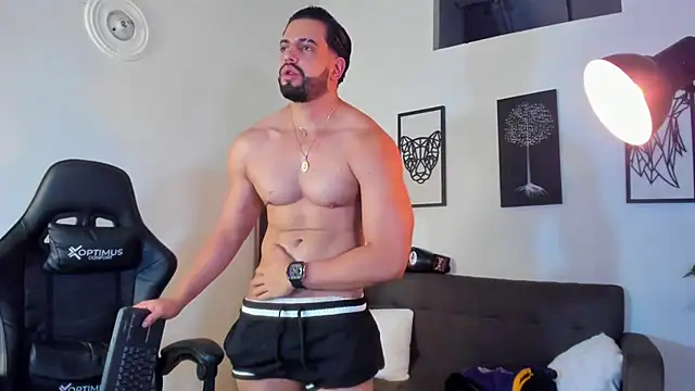 Justin_kingX7 Adlı Modelin Canlı XXX Sohbeti