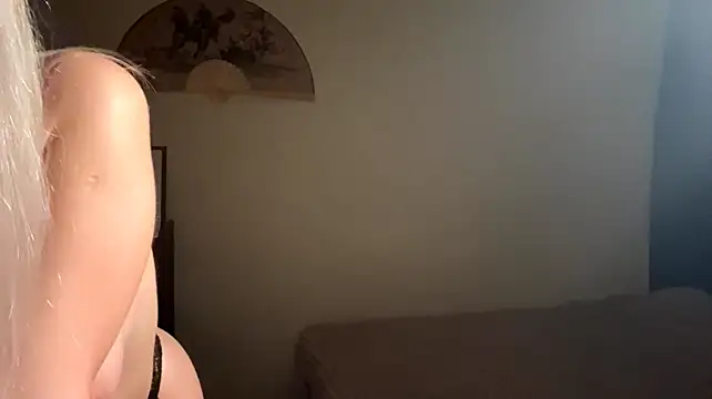 XXX chat uživo modela MysticHeart