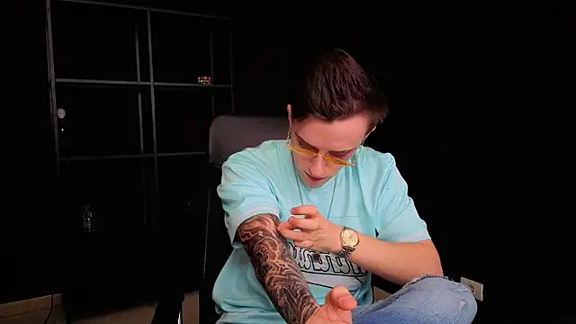 FelixStarkk Live XXX Chat