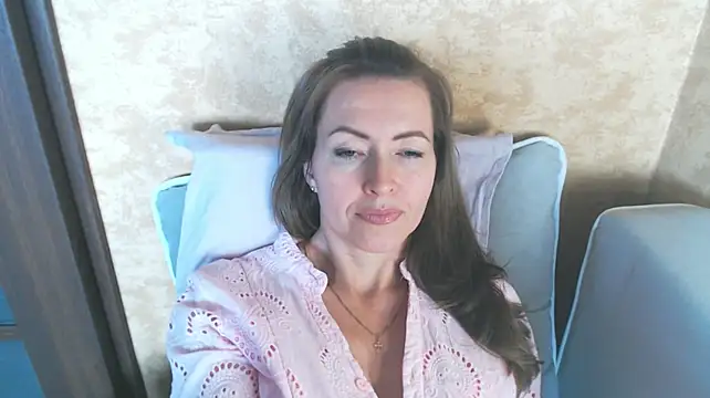 XXX chat uživo modela NicoleEunice87