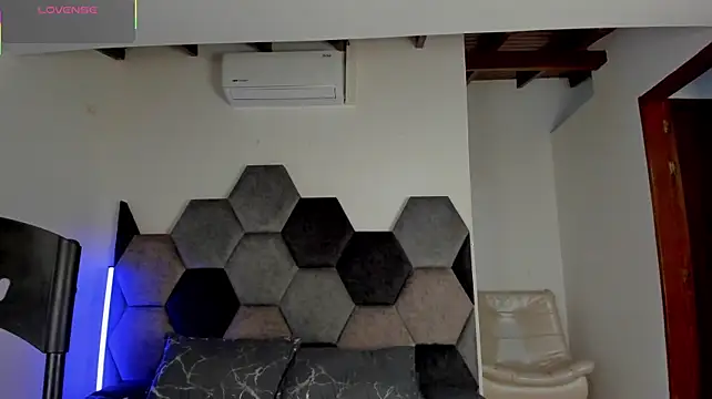 Latrellx7's Live XXX Chat