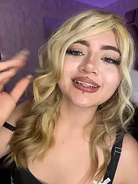 Chat XXX ao vivo de lya_nekko_
