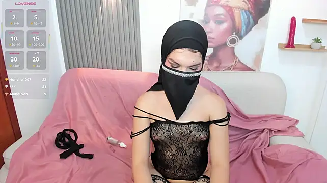 Candy_Noor Adlı Modelin Canlı XXX Sohbeti