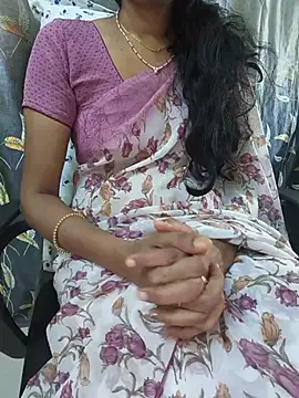 Cuteteluguammmaie's Live XXX Chat