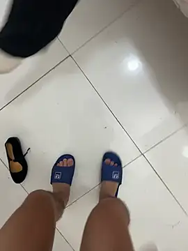 gaojujiang_8 Adlı Modelin Canlı XXX Sohbeti