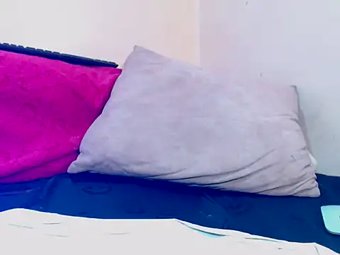 Živý XXX chat Zaira_luxx