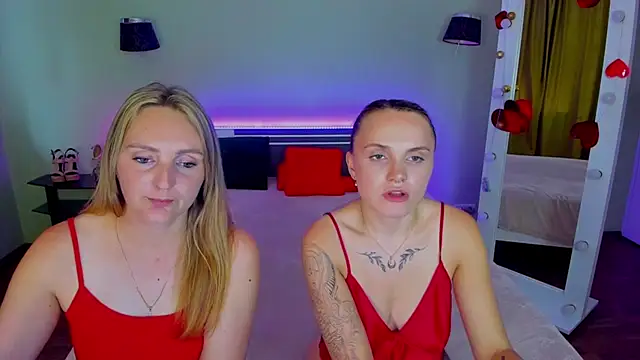 XXX chat uživo modela MagicEyess