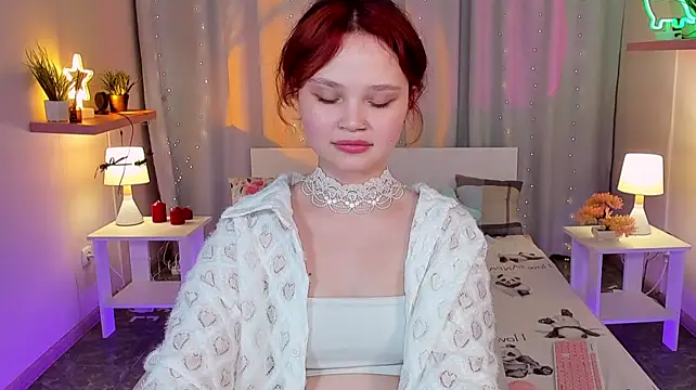 EmilyChaves 即時 XXX 聊天