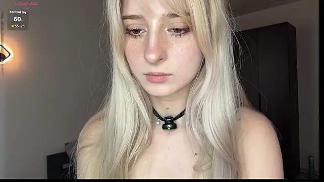 Chat XXX en directo de OnlyEva1