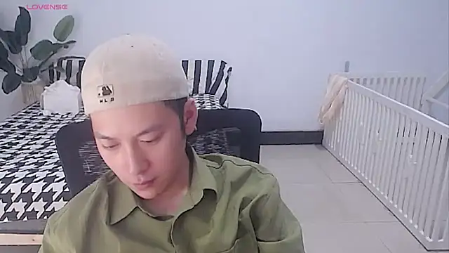 yichen008 XXX чат на живо