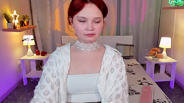 צ'אט XXX בשידור חי של EmilyChaves