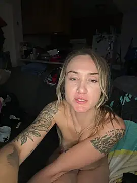 Chat +18 de tattedxxxmami ao vivo
