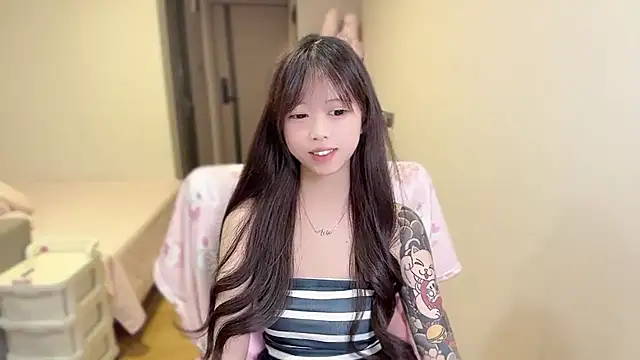 xiaobaozi-520 Adlı Modelin Canlı XXX Sohbeti