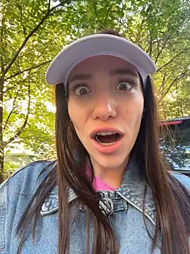 Chat XXX ao vivo de BallerinaCappuccino_