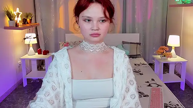 EmilyChaves élő XXX-chatje