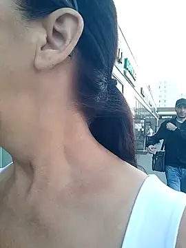 Celine_Faer1 লাইভ XXX চ্যাট