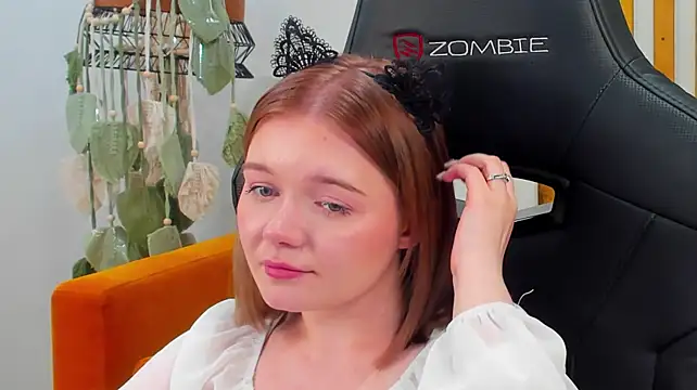 Chat +18 de ElinaVale ao vivo