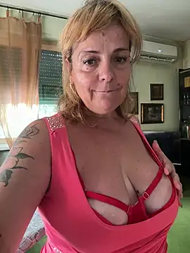 Sunbelxx Adlı Modelin Canlı XXX Sohbeti
