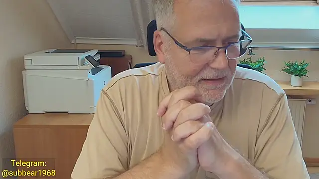 XXX chat uživo modela subbear1968
