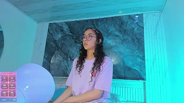 Sarah_Moon1 即時 XXX 聊天