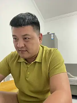 zhang1118 即時 XXX 聊天