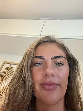 Jessiebx Chat XXX in diretta