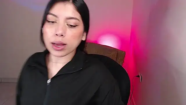 iam_emy Chat XXX in diretta