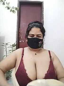Star--Girl Adlı Modelin Canlı XXX Sohbeti