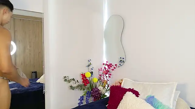 Troye_Williams 라이브 XXX 채팅