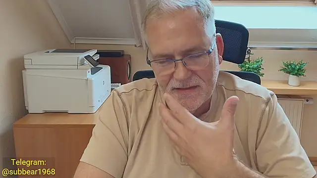XXX chat uživo modela subbear1968