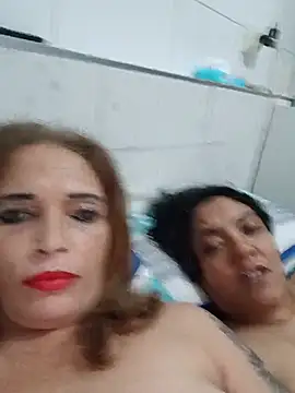 2Juicy_pussy Chat XXX live