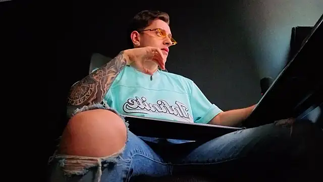 FelixStarkk: απευθείας συνομιλία ΧΧΧ