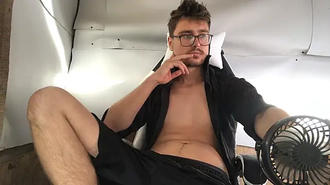 Chat XXX ao vivo de HotGentleman_3003