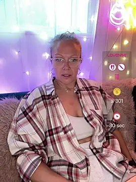MelodyRoseUk live XXX chat