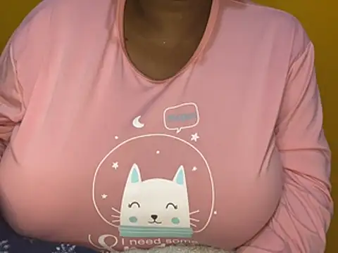 BoobsQueeen Chat XXX in diretta