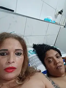 2Juicy_pussy Chat XXX live