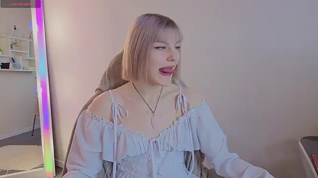 Megg_bb Chat XXX live