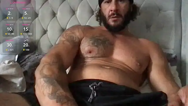 XXX chat uživo modela Magic_Mike_666