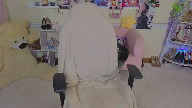 Real_Tini Chat XXX in diretta