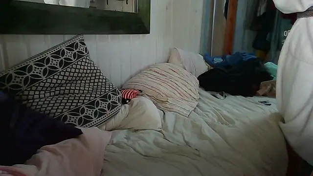 Stock-Holmes live XXX chat