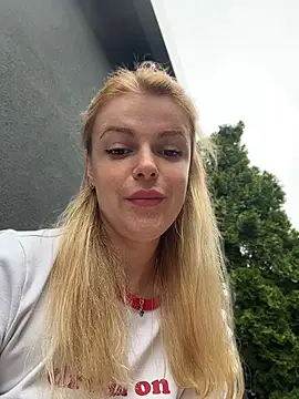 HarrietDart Live XXX-Chat
