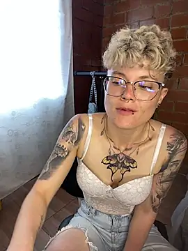 Megan-c 라이브 XXX 채팅
