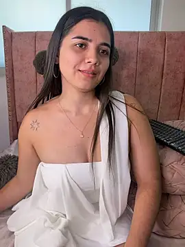 salomecute21 Adlı Modelin Canlı XXX Sohbeti